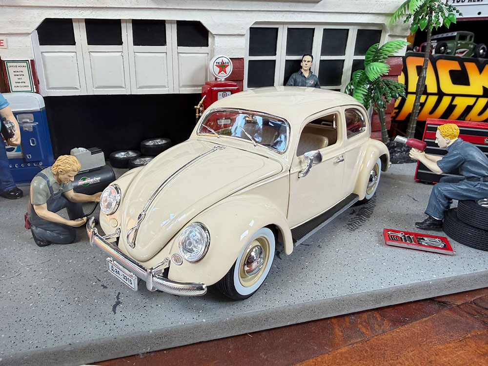 【良品】ブラーゴ 1/18 1/43 ダイキャスト VW ニュービートル 伊製 burago ブラーゴ 1955年 フォルクワーゲン クラシックビートル ダイ