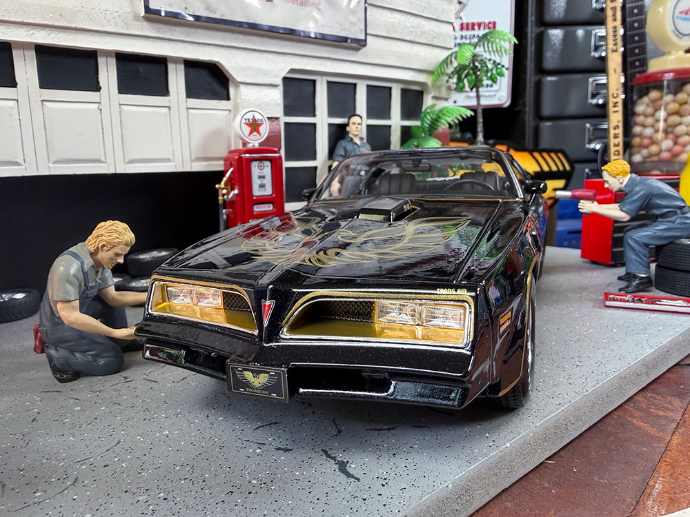 マイスト　1978年　ポンティアック　ファイヤーバード　トランザム　ダイキャストミニカー　1/18スケール |  | 02