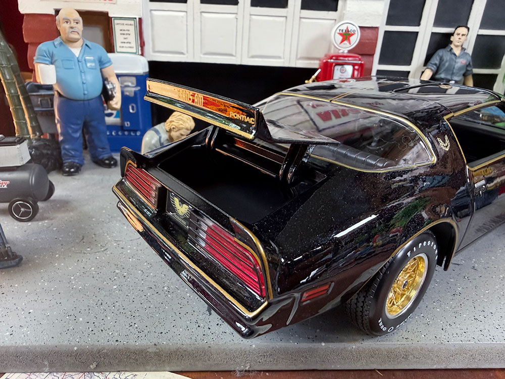 マイスト　1978年　ポンティアック　ファイヤーバード　トランザム　ダイキャストミニカー　1/18スケール |  | 08