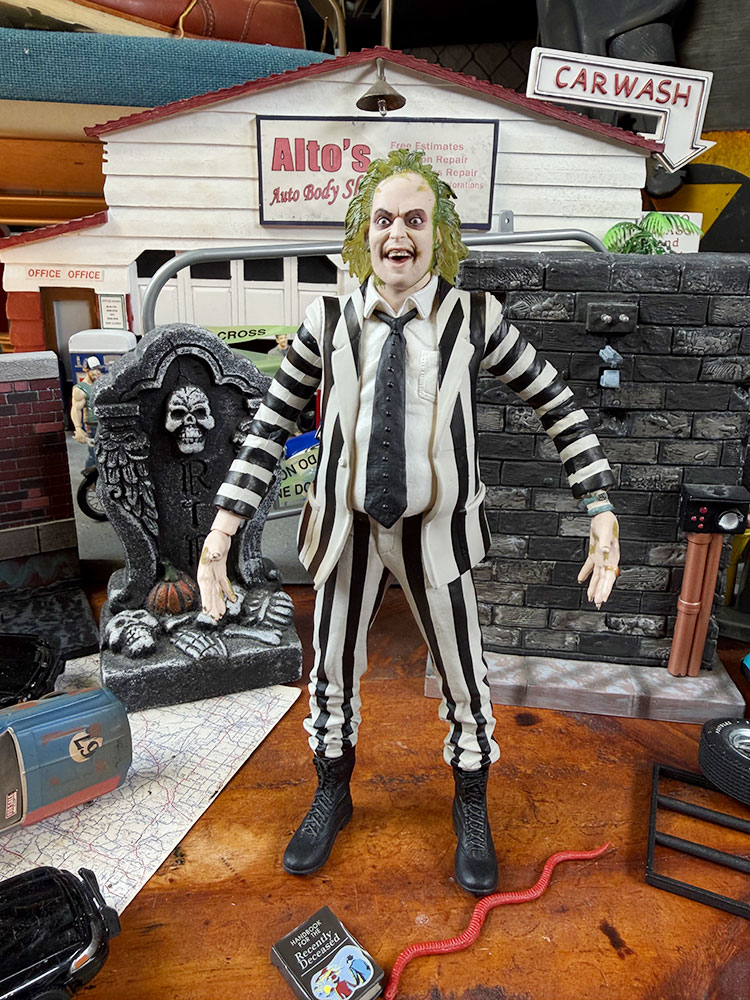 NECA 2001 スモーキングガイ）ビートルジュース ティム・バートン NECA ビートルジュース 7インチ アクションフィギュア □ アメリカン