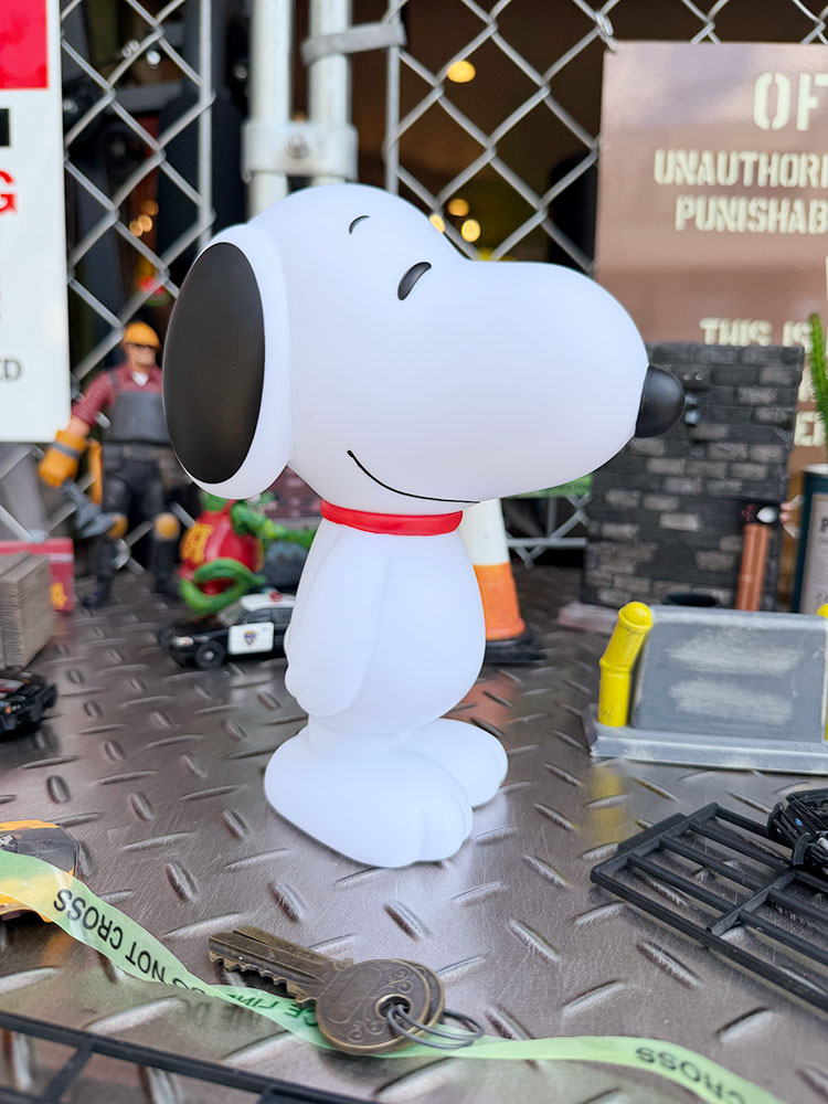 スヌーピー　フィギュアバンク　貯金箱 ■ アメリカン雑貨 アメリカ雑貨 |  | 03