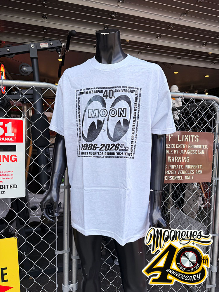 ムーンアイズ 40周年アニバーサリー スクエアロゴ Tシャツ （ホワイト 
