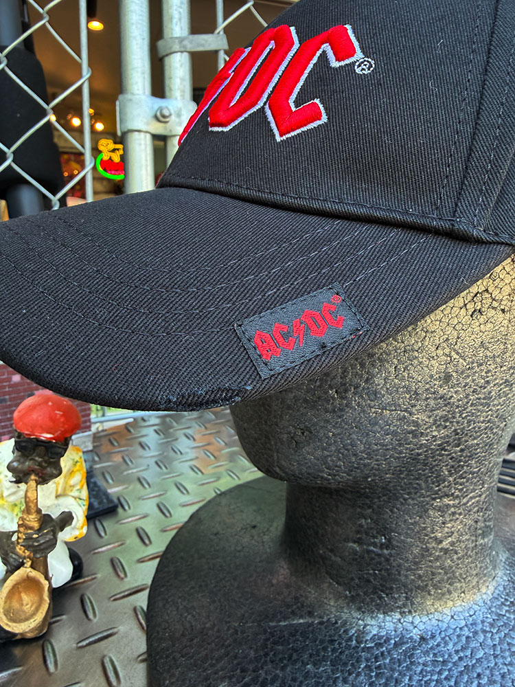 AC/DC オフィシャル　キャップ　（Red Logo）　立体刺繍　ダメージ加工　公式グッズ ■ アメリカン雑貨 アメリカ雑貨 |  | 04