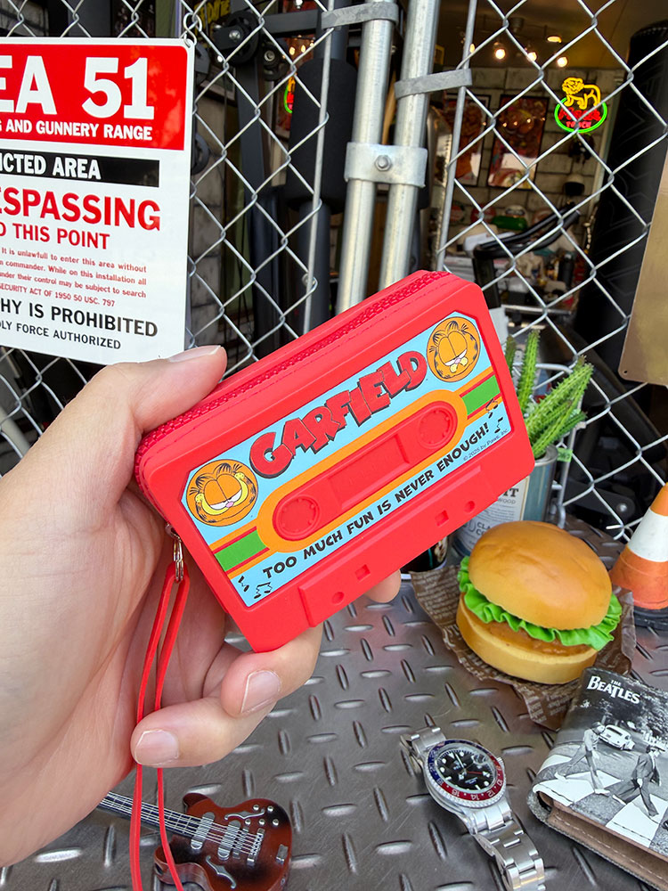 ガーフィールド カセットテープ型シリコンポーチ ■ アメリカン雑貨 アメリカ雑貨 関連画像2