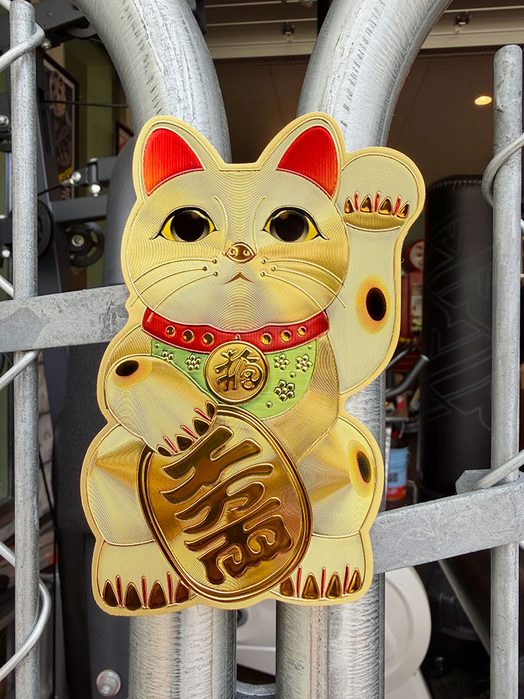 クルマにも貼れる！　招き猫　リフレクター　ステッカー　（ゴールド）　商売繁盛　千客万来　金運アップ ■ アメリカン雑貨 アメリカ雑貨 | 