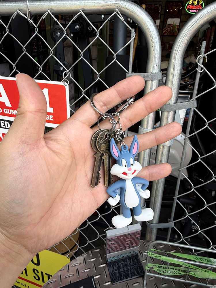 バッグスバニー　PVC　フィギュアキーホルダー ■ アメリカン雑貨 アメリカ雑貨 |  | 01