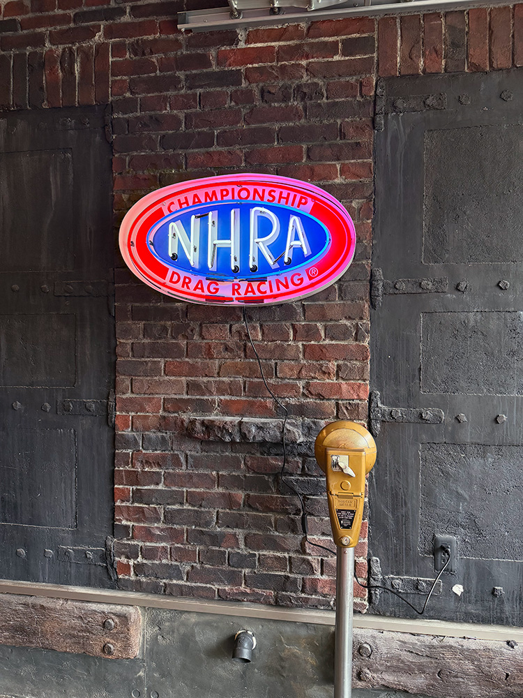 NHRA　オフィシャルネオンサイン　ネオン管 ■ アメリカン雑貨 アメリカ雑貨 |  | 06