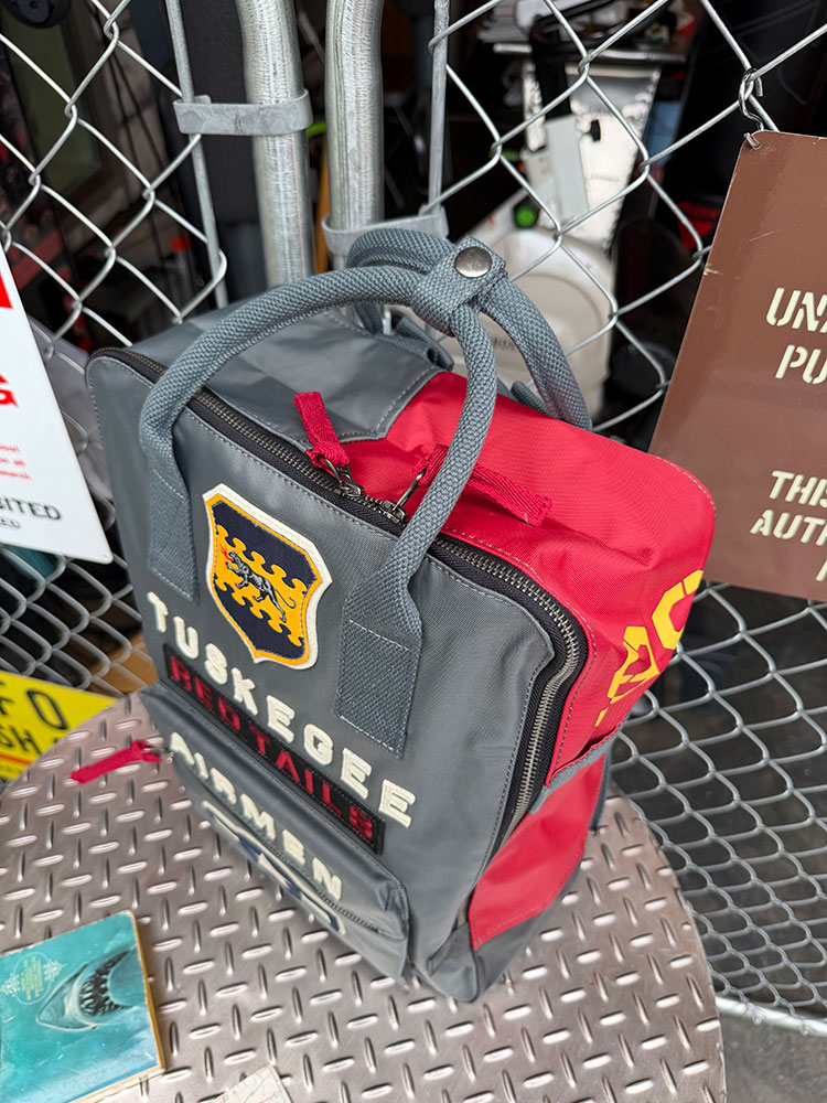 USAF　アメリカ陸軍航空軍　タスキーギ　エアメン　バックパック　リュック　14.5Lサイズ　RED CANOE　レッドカヌー |  | 01