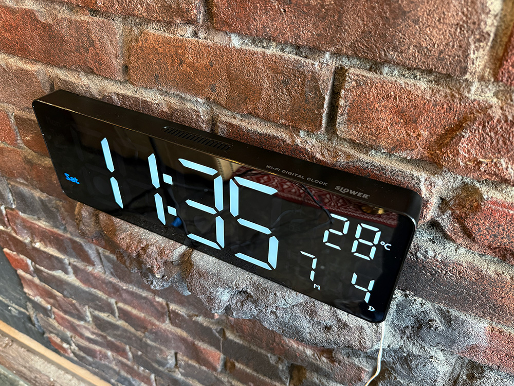 SLOWER　スロウワー　Wi-Fi　LEDデジタルクロック ■ アメリカン雑貨 アメリカ雑貨 |  | 02
