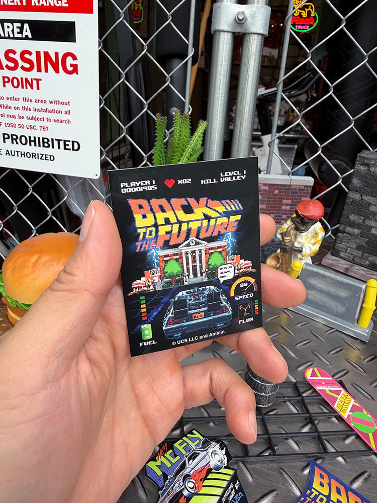 映画　バック・トゥ・ザ・フューチャー　オフィシャル　ミニステッカー　（アーケードゲーム） ■ アメリカン雑貨 アメリカ雑貨 |  | 02