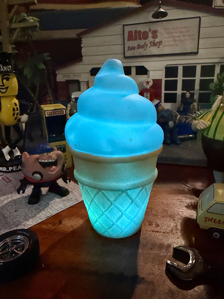 ソフトクリーム　カラーチェンジ　LEDランプ ■ アメリカ雑貨 アメリカン雑貨 | 