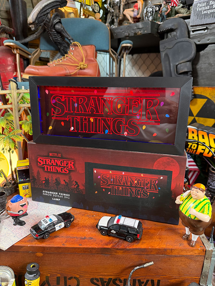 Netflixドラマ　ストレンジャーシングス　タイトルロゴ　ライトボックス ■ アメリカン雑貨 アメリカ雑貨 |  | 07