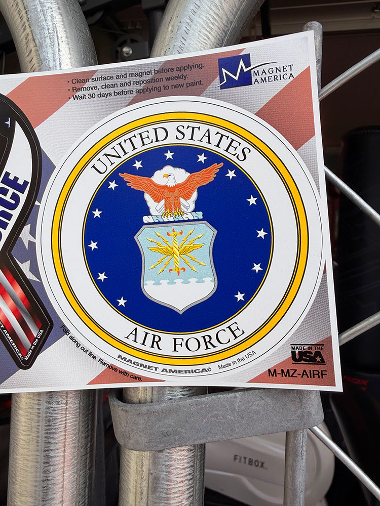 U.S.エアフォース　リボンマグネット　＆　エンブレム　マグネット　MADE IN U.S.A. ■ アメリカン雑貨 アメリカ雑貨 |  | 02