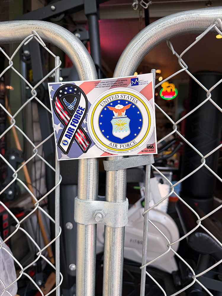U.S.エアフォース　リボンマグネット　＆　エンブレム　マグネット　MADE IN U.S.A. ■ アメリカン雑貨 アメリカ雑貨 |  | 03