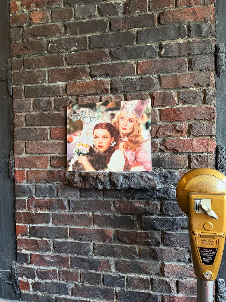 映画　オズの魔法使い　ドロシー＆北の魔女グリンダ　ブリキ看板　■ アメリカン雑貨 アメリカ雑貨 | アメリカン レトロ | 02