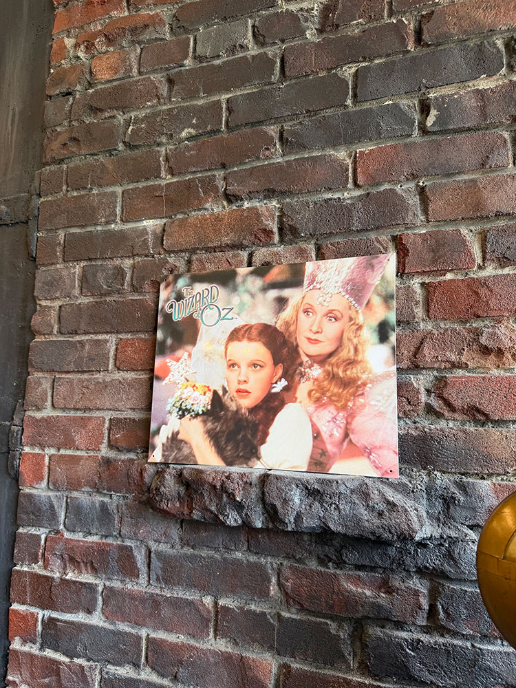 映画　オズの魔法使い　ドロシー＆北の魔女グリンダ　ブリキ看板　■ アメリカン雑貨 アメリカ雑貨 | アメリカン レトロ | 03