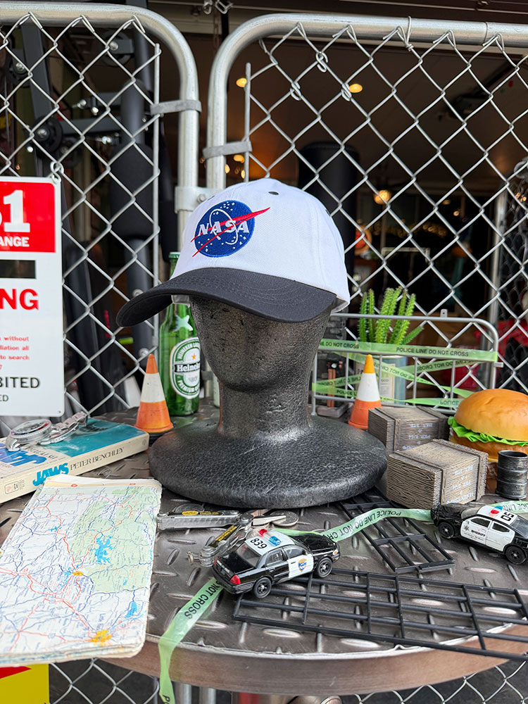 NASA　オフィシャル　キャップ　（ホワイト＆ブラック）　■ アメリカン雑貨 アメリカ雑貨 |  | 05
