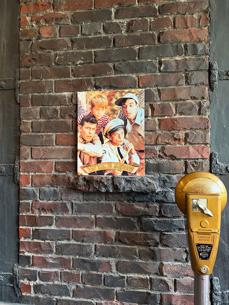 メイベリー110番　ブリキ看板　（メイベリーの男たち）　■ アメリカン雑貨 アメリカ雑貨 | アメリカン レトロ | 01