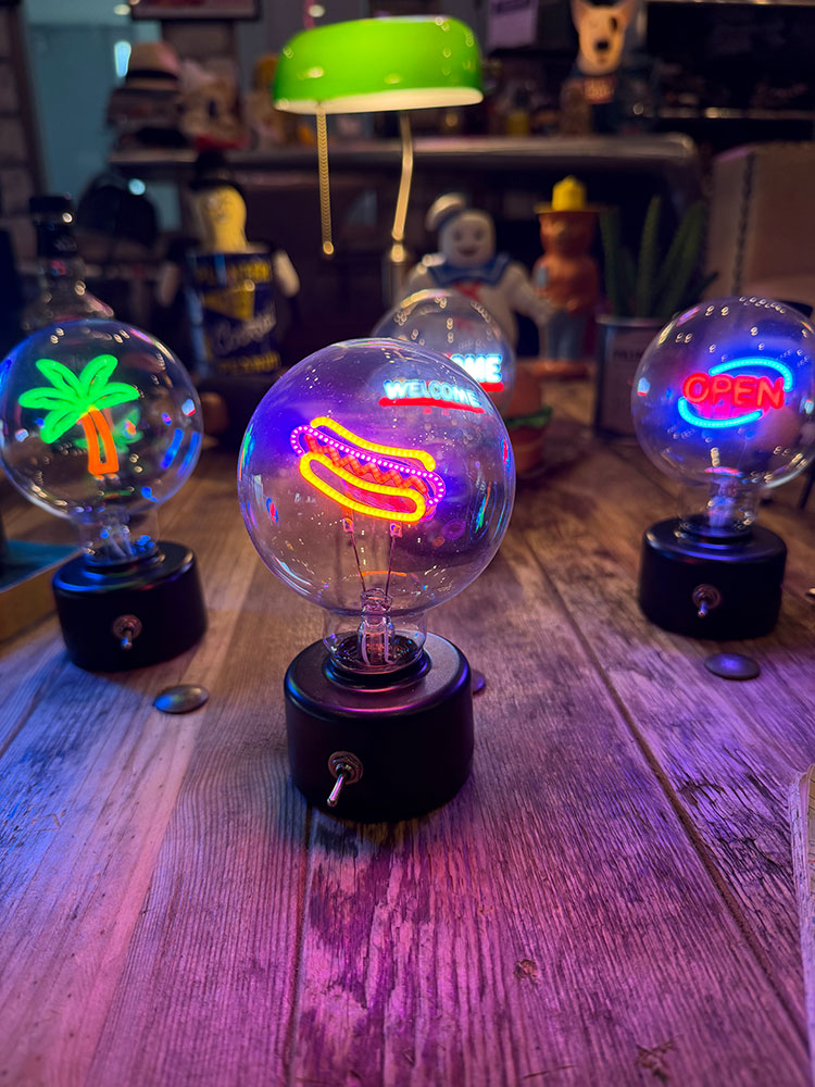 LED　バルブライト　（ホットドッグ）　単四電池＆USB電源の両方対応 ■ アメリカン雑貨 アメリカ雑貨 |  | 01