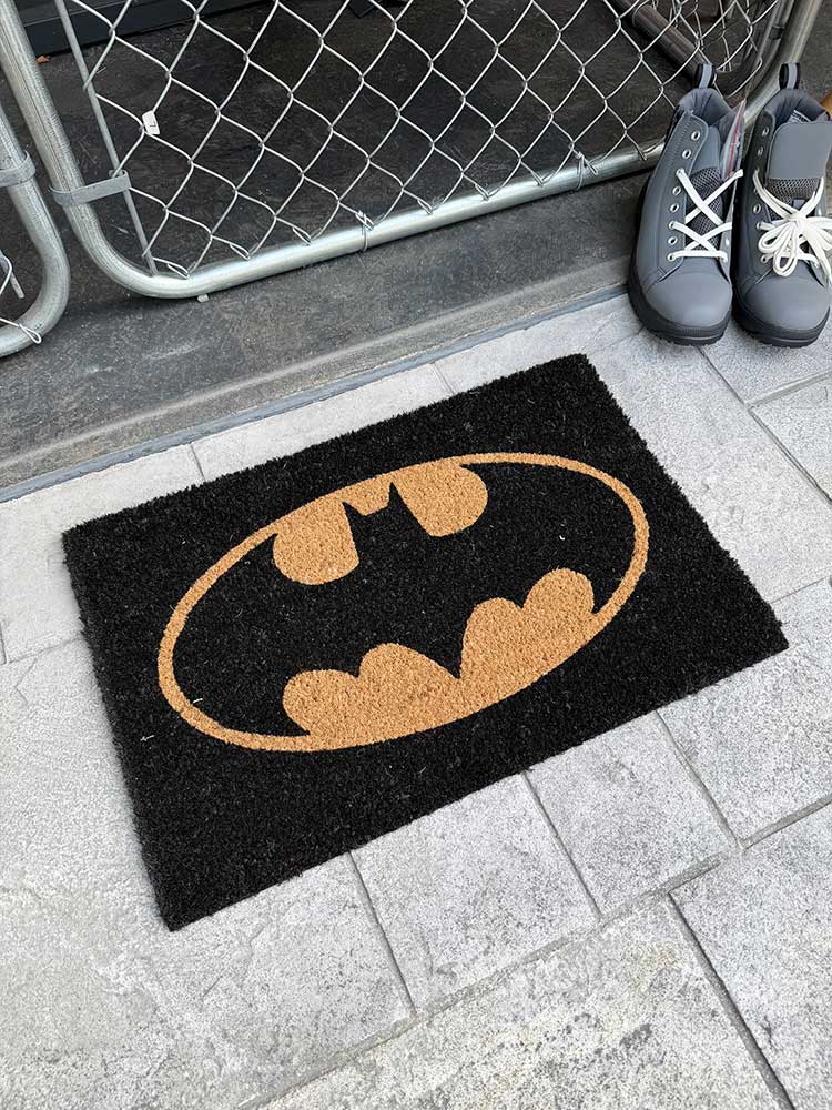 バットマン　ロゴ　オフィシャル　ココマット　玄関マット　コイヤーマット　公式グッズ ■ アメリカン雑貨 アメリカ雑貨 | 