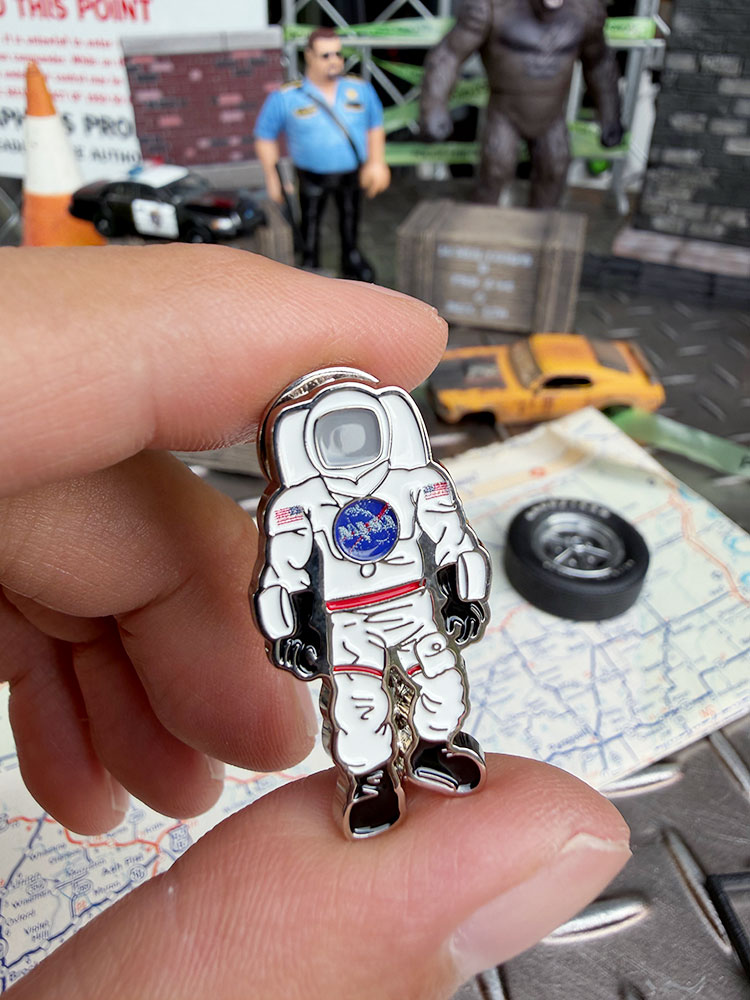 NASA　宇宙飛行士　アストロノーツ　ピンバッジ　ピンズ ■ アメリカン雑貨 アメリカ雑貨 | 