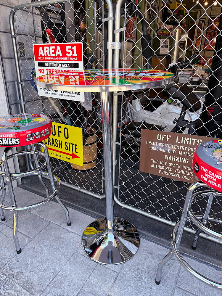 ライフセイバーズ　バーテーブル　単品 ※沖縄・離島は配送不可 ■ アメリカン雑貨 アメリカ雑貨 |  | 02