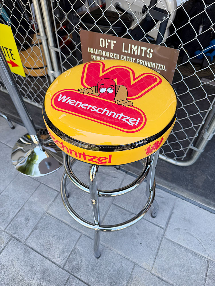 ウインナーシュニッツェル　バースツール　単品 ※沖縄・離島は配送不可 ■ アメリカン雑貨 アメリカ雑貨 | 