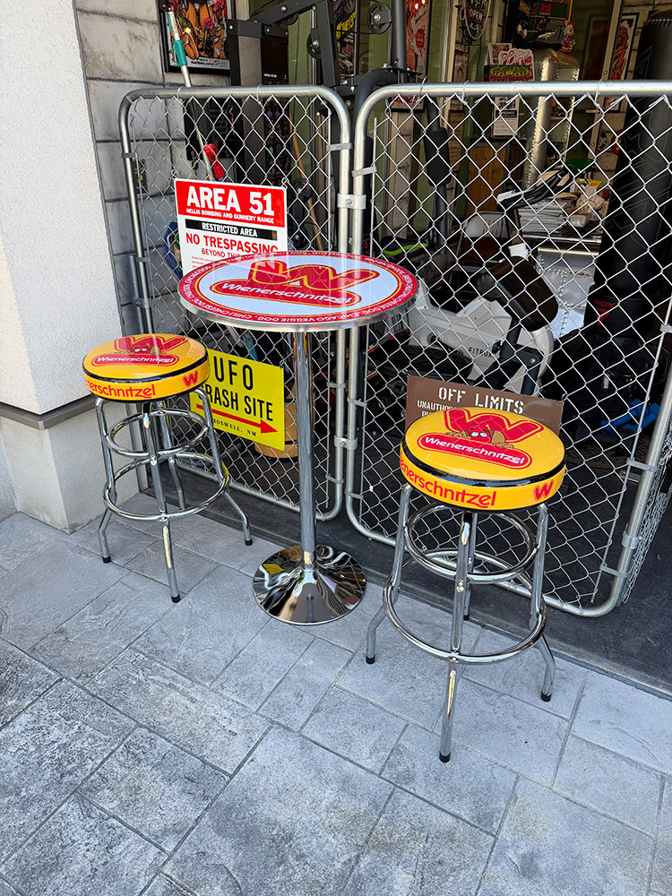 ウインナーシュニッツェル　バースツール　単品 ※沖縄・離島は配送不可 ■ アメリカン雑貨 アメリカ雑貨 |  | 05