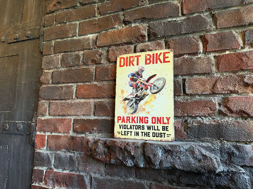 ダートバイク専用駐車場　ミニ　ブリキ看板　パーキングサイン ■ アメリカン雑貨 アメリカ雑貨 |  | 03