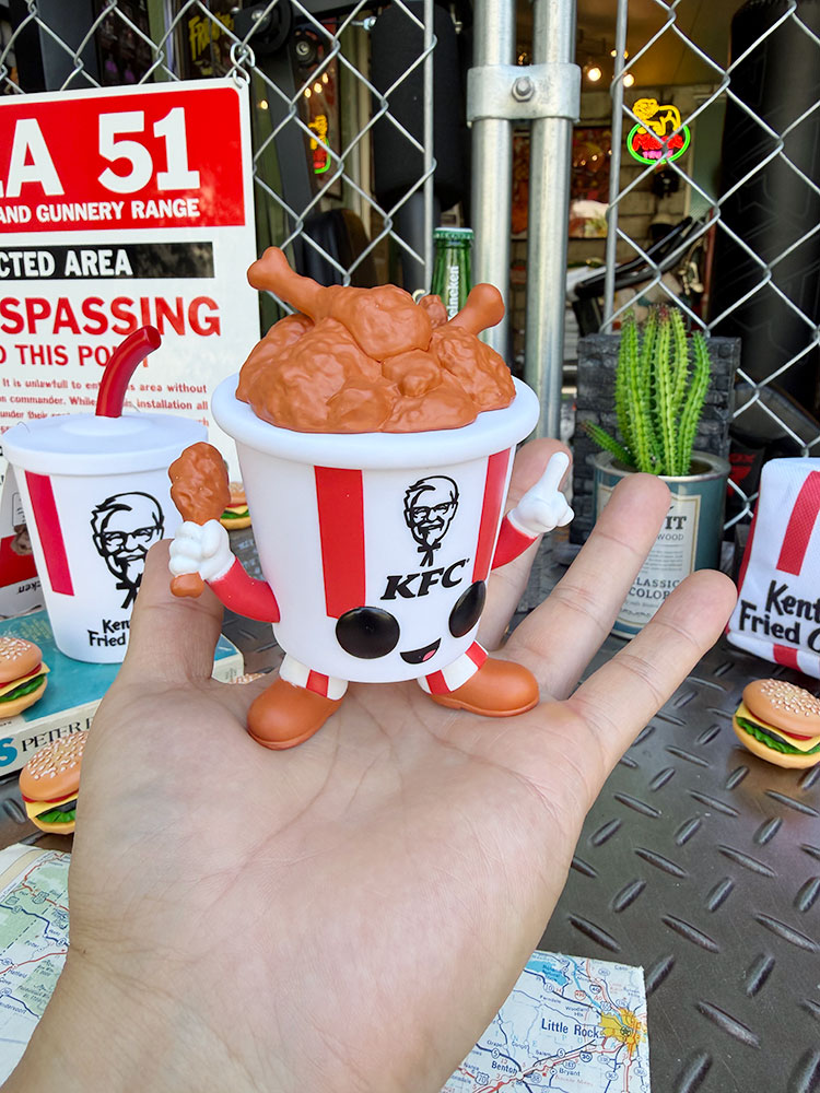 ファンコポップ　KFC　ディスコバケツ　フィギュア　チキンバーレル　FUNKO POP! ■ アメリカン雑貨 アメリカ雑貨 |  | 04