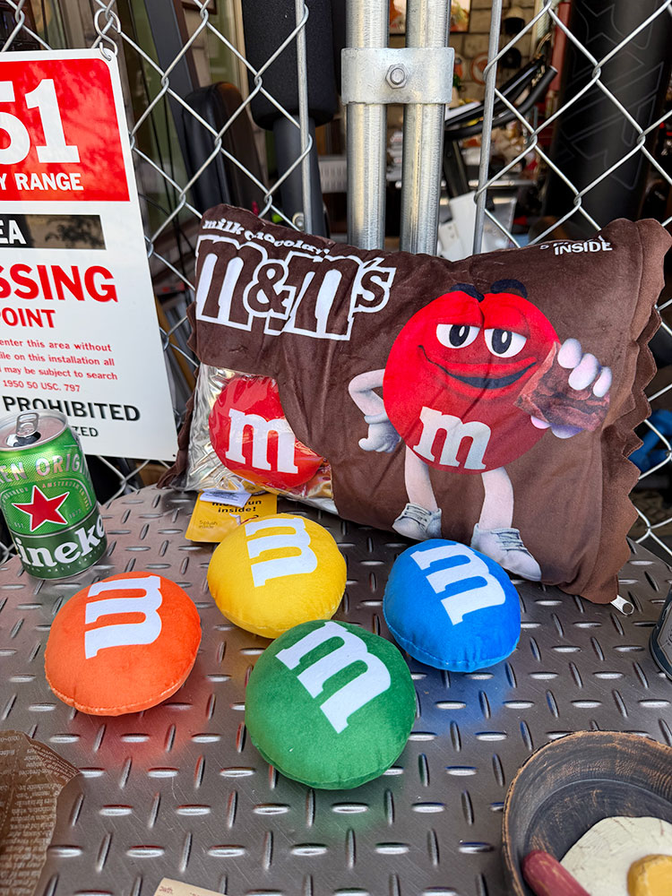 M&M's　ピロークッション＆プラッシュセット　ぬいぐるみ ■ アメリカン雑貨 アメリカ雑貨 | 
