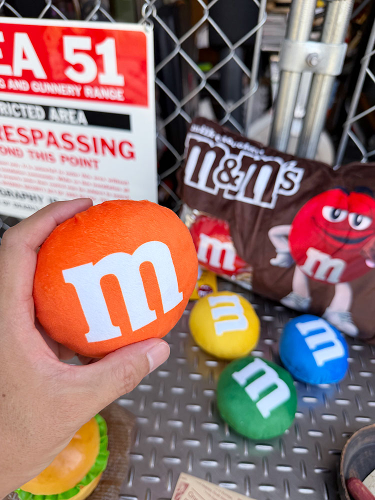 M&M's　ピロークッション＆プラッシュセット　ぬいぐるみ ■ アメリカン雑貨 アメリカ雑貨 |  | 02