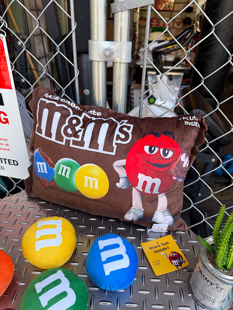 M&M's　ピロークッション＆プラッシュセット　ぬいぐるみ ■ アメリカン雑貨 アメリカ雑貨 |  | 04