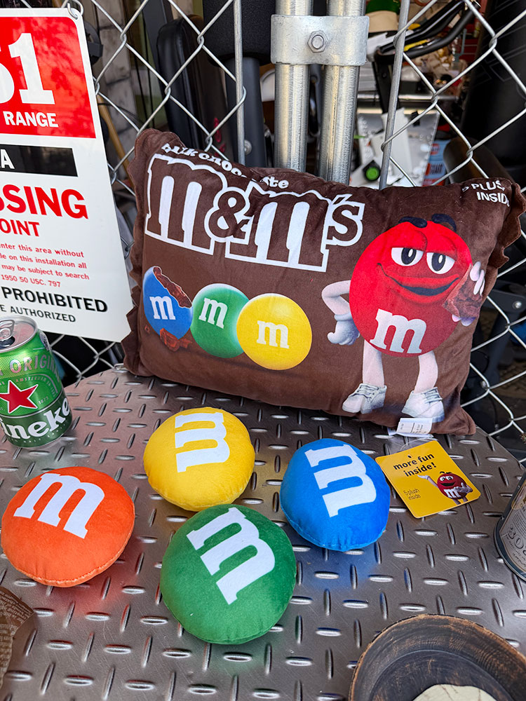 M&M's　ピロークッション＆プラッシュセット　ぬいぐるみ ■ アメリカン雑貨 アメリカ雑貨 |  | 06