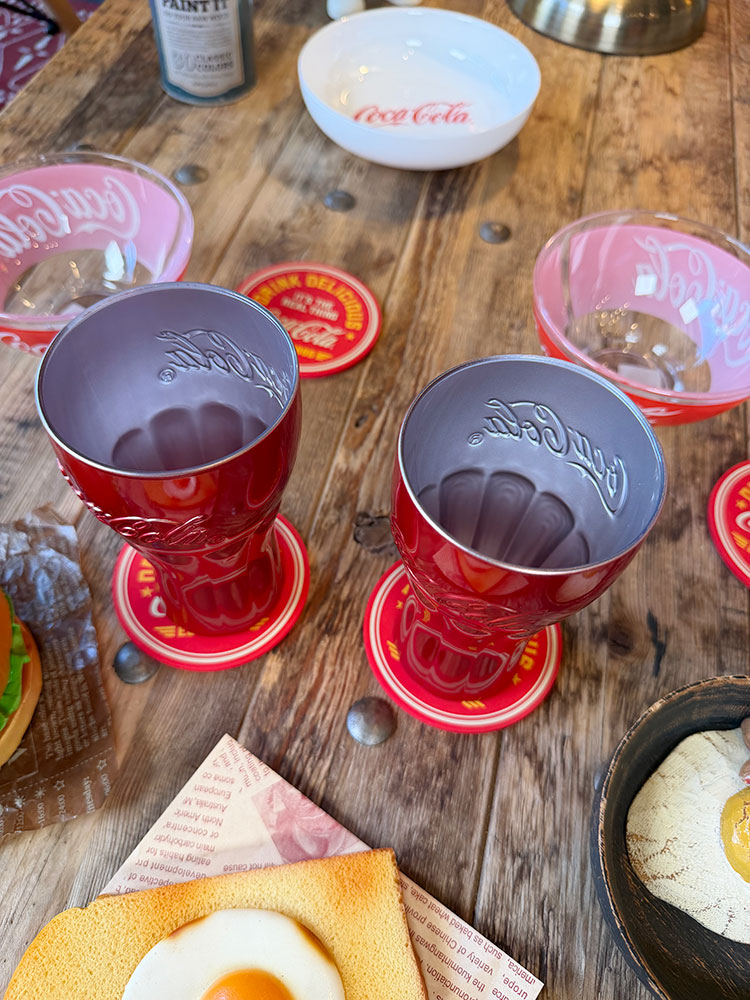 コカ・コーラ　オフィシャル　プレミアム　ジェニュイングラス　370ml　ガラス製　（2個セット/レッド） ■ アメリカン雑貨 アメリカ雑貨 | Coca Cola | 01