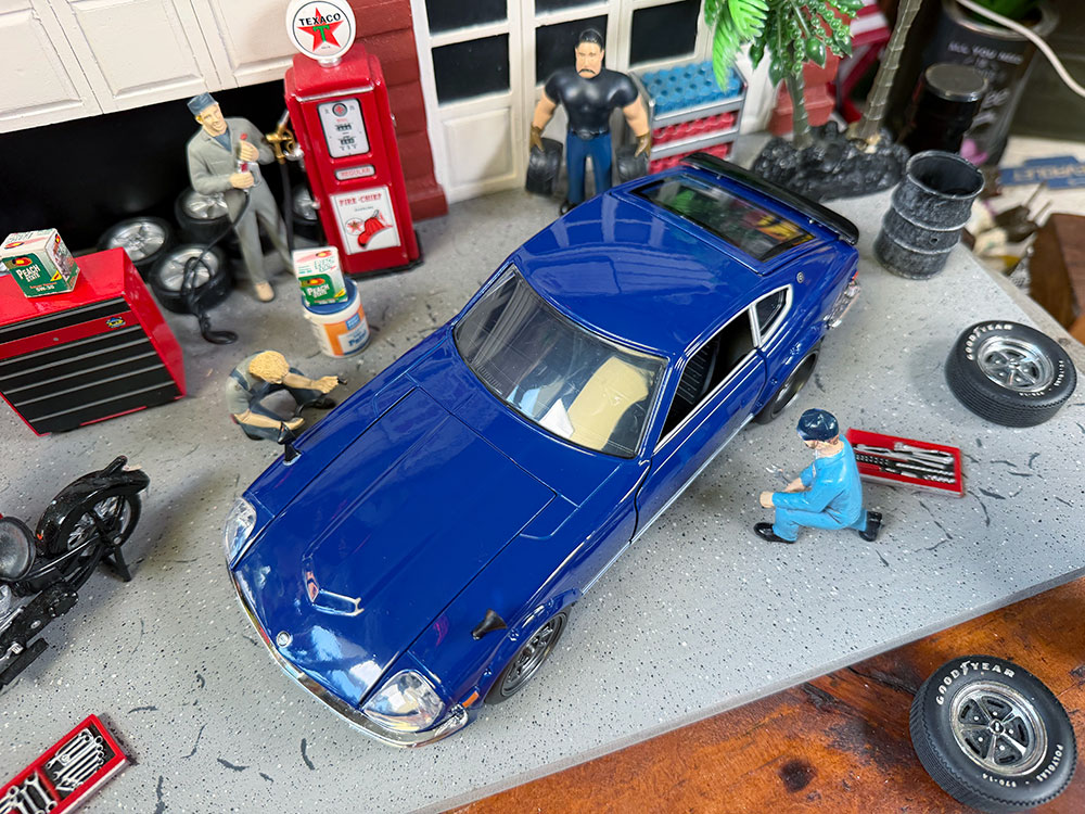 Jada　1972　ダットサン　240Z ダイキャストミニカー　1/24スケール　（ダークブルー） ■ アメリカン雑貨 アメリカ雑貨 |  | 01