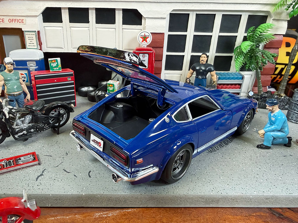 Jada　1972　ダットサン　240Z ダイキャストミニカー　1/24スケール　（ダークブルー） ■ アメリカン雑貨 アメリカ雑貨 |  | 08