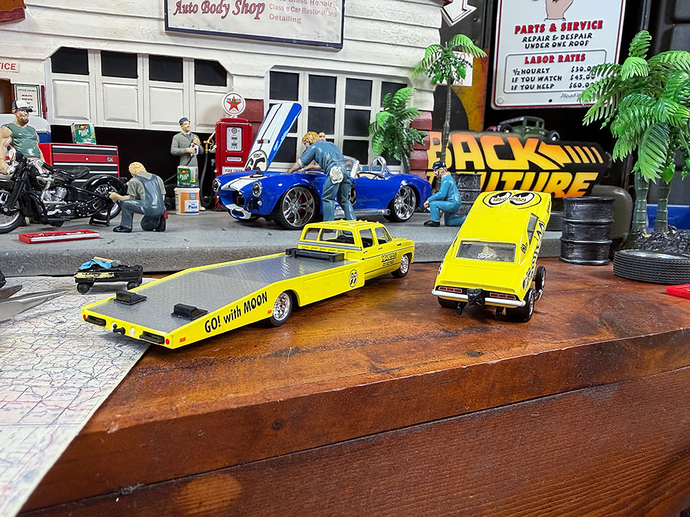 M2　ムーンアイズ限定　1973 シボレー　ランプトラック　&　1969　シボレー　カマロ　Z28　ファニーカー　ミニカー　1/64　世界限定9400台 |  | 06