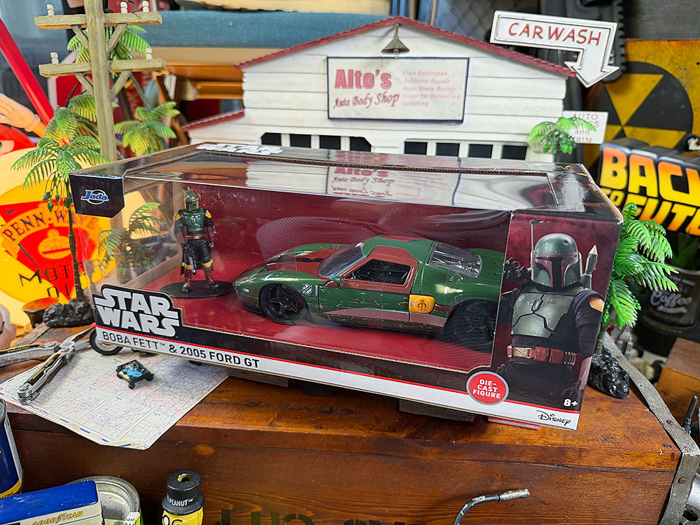 Jada　ボバフェット　2005年　フォードGT ダイキャストミニカー　1/24スケール　スターウォーズ　（ボバフェットのフィギュア付き） |  | 07