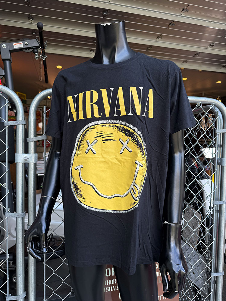 ニルヴァーナ　オフィシャル　Tシャツ　（Happy Face Infill Distressed）　公式グッズ ■ アメリカン雑貨 アメリカ雑貨 | 