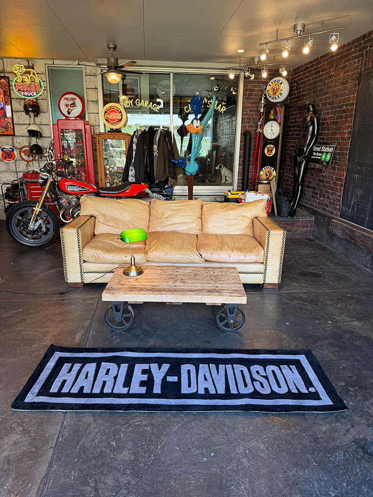 ハーレーダビッドソン　オフィシャル　ロング　ランナーラグ　横180cm×縦60cm ■ アメリカン雑貨 アメリカ雑貨 | Harley Davidson | 01