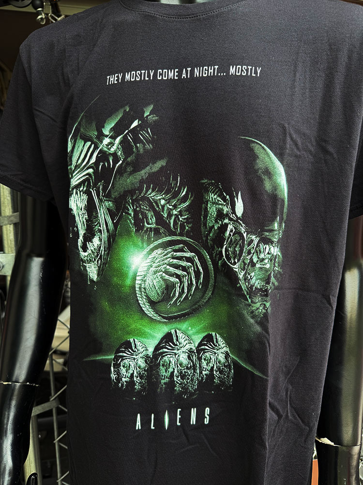 映画　エイリアン2　オフィシャル　Tシャツ　（They Mostly Come at Night）　公式グッズ ■ アメリカン雑貨 アメリカ雑貨 |  | 01