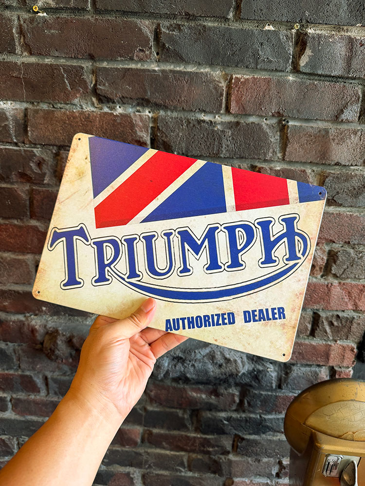 トライアンフ　ロゴ　ミニブリキ看板　ヴィンテージ風 ■ アメリカン雑貨 アメリカ雑貨 |  | 03