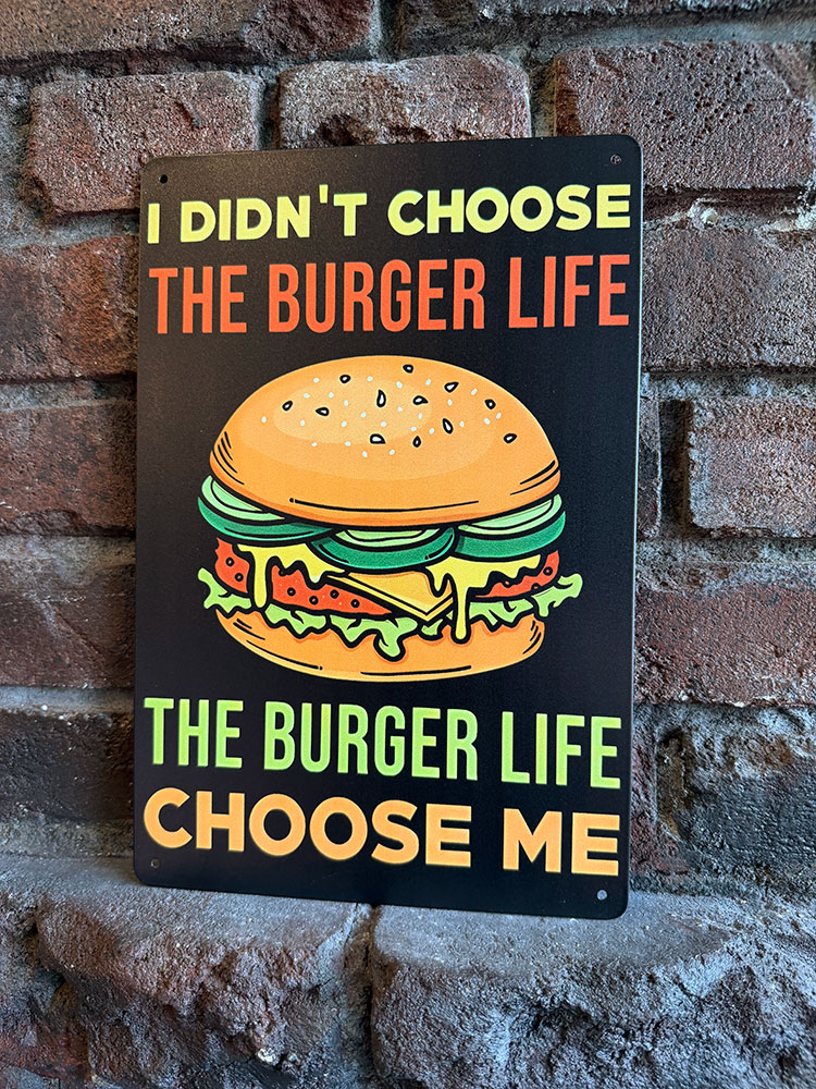「俺がハンバーガーを選んだんじゃない。ハンバーガーが俺を選んだんだ。」　ミニブリキ看板 ■ アメリカン雑貨 アメリカ雑貨 | 