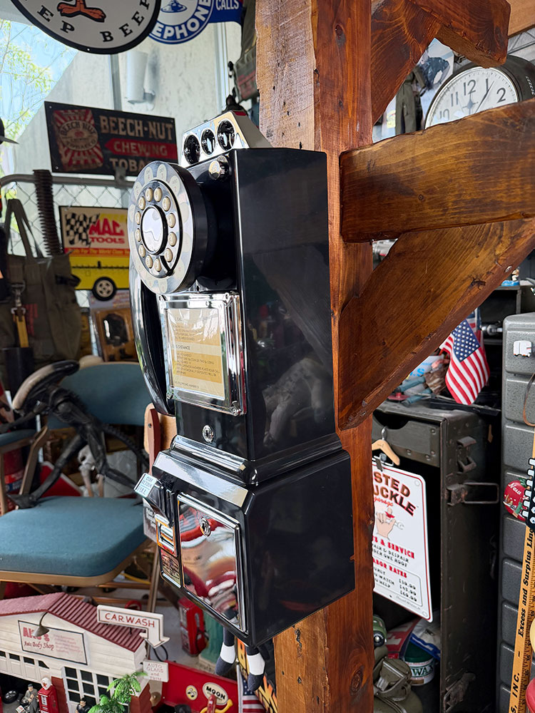 アメリカの公衆電話型　電話機　ペイテレフォン　1957年モデル　（レトロブラック） ■ アメリカン雑貨 アメリカ雑貨 |  | 17
