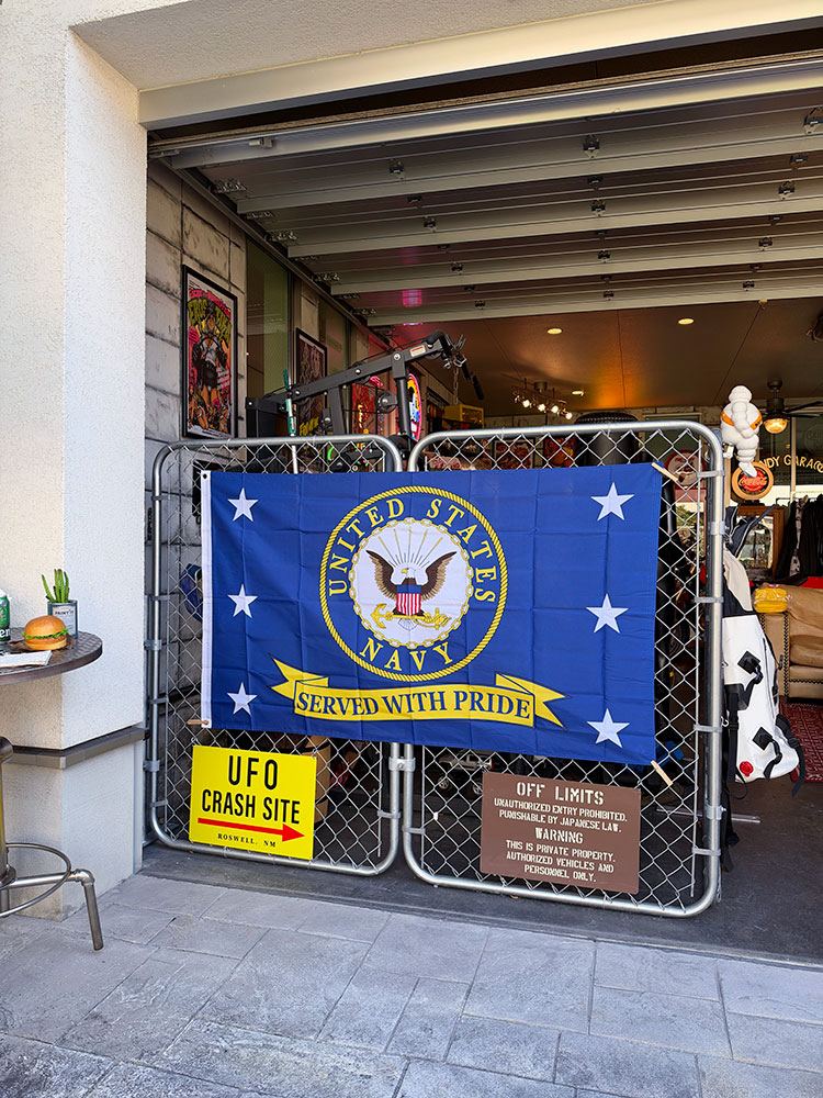 アメリカ海軍　エンブレム　ミリタリーフラッグ　（U.S.ネイビー） ■ アメリカン雑貨 アメリカ雑貨 |  | 03
