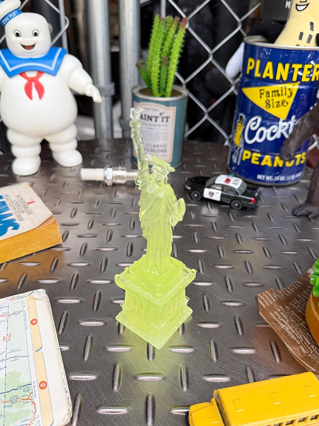 暗闇で光る！　蓄光仕様　自由の女神　デスクトップオブジェ　（グローインザダーク） ■ アメリカン雑貨 アメリカ雑貨 |  | 06