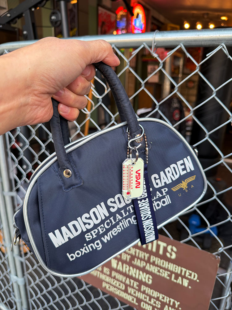 暗闇で光る！　蓄光仕様　NASA　オフィシャル　ルーマジップ　キーホルダー　温度計キーホルダー　■ アメリカン雑貨 アメリカ雑貨 |  | 04