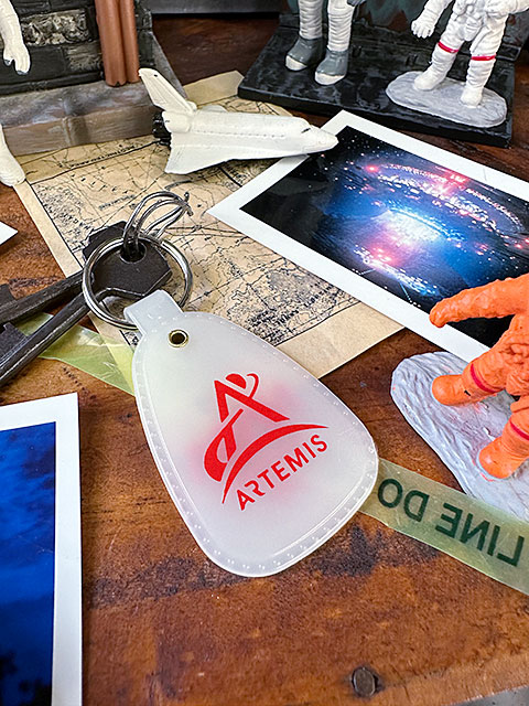 暗闇で光る！　蓄光　NASA　ウエスタンサドル　オフィシャル　キーホルダー　（グローインザダーク）　MADE IN U.S.A. |  | 05