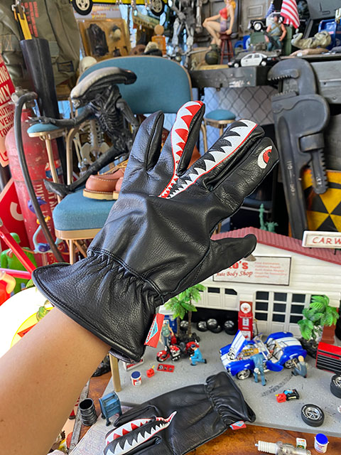 シャークヘッド ウインターレザーグローブ（ブラック